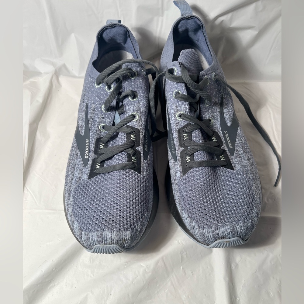 Brooks Gray Women's Sneakers